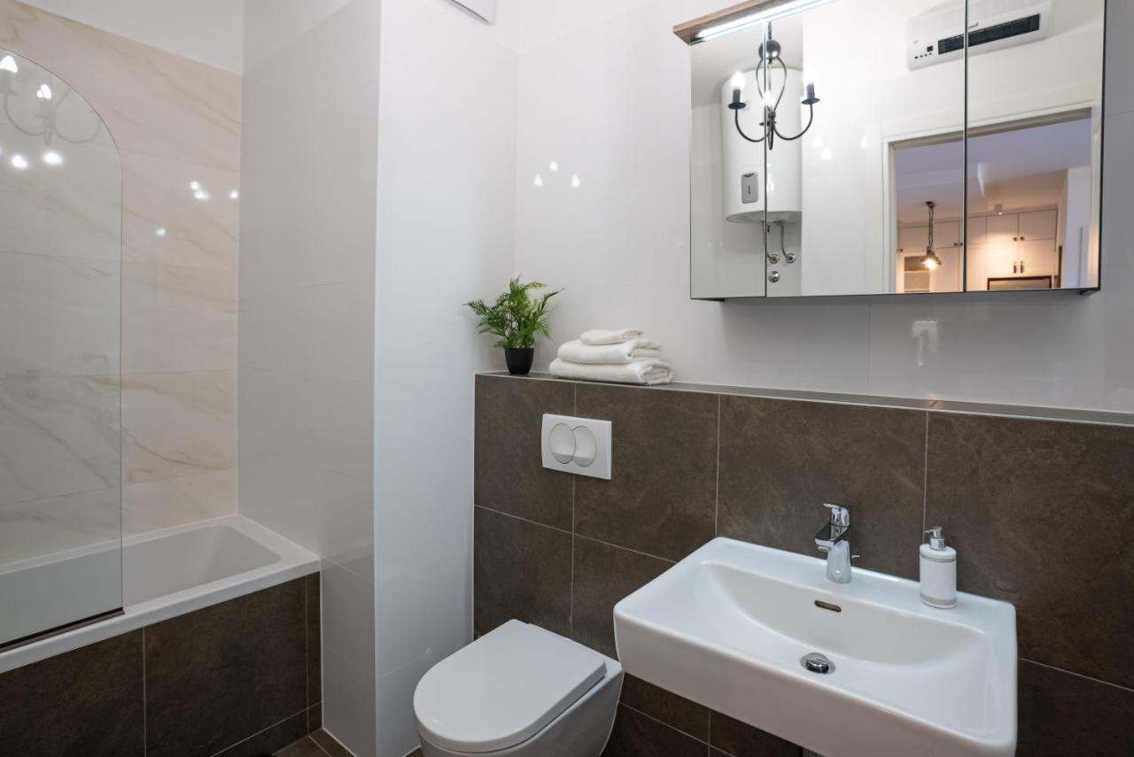 Morska Vila 6 Luxury Apartment Znjan Split Buitenkant foto