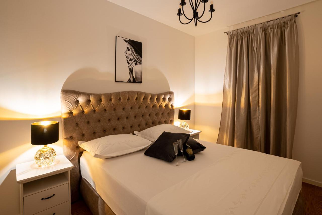 Morska Vila 6 Luxury Apartment Znjan Split Buitenkant foto